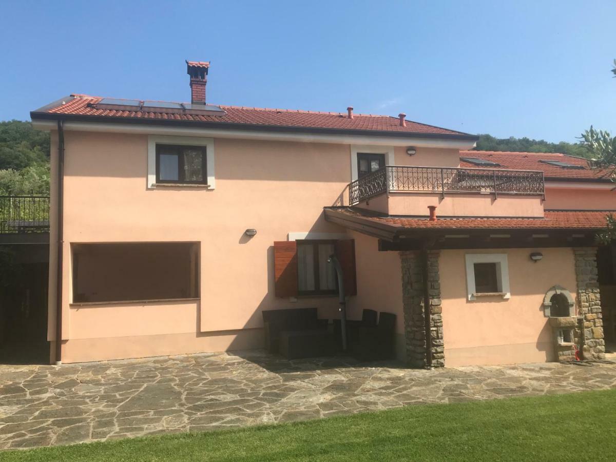 Apartments Vidovic Cezarji Екстер'єр фото