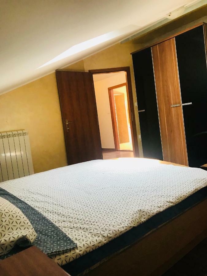 Apartments Vidovic Cezarji Екстер'єр фото