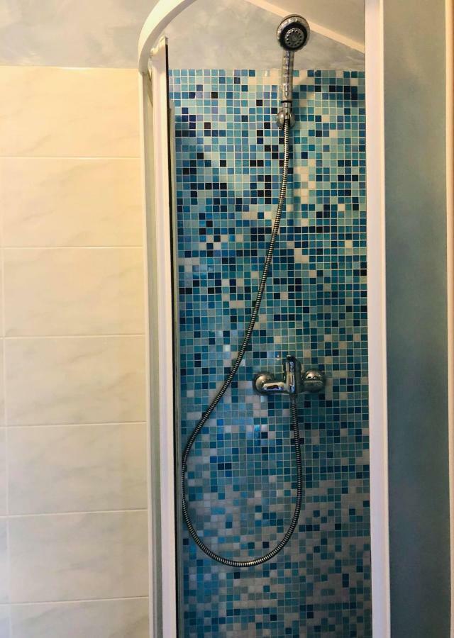 Apartments Vidovic Cezarji Екстер'єр фото